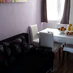Lavanda Apartman *