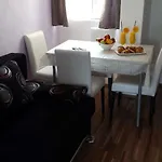 Lavanda Apartman *